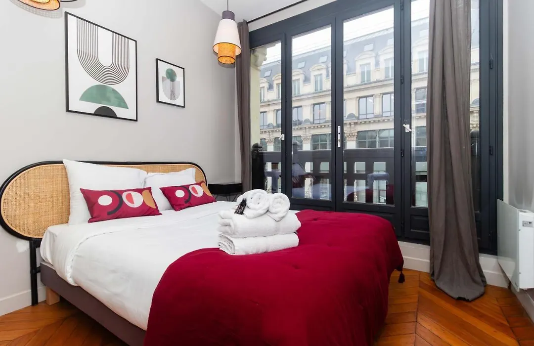 Apartment Center Of Paris By Studio Prestige-1
