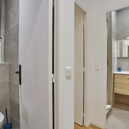 Apartment Center Of Paris By Studio Prestige-2
